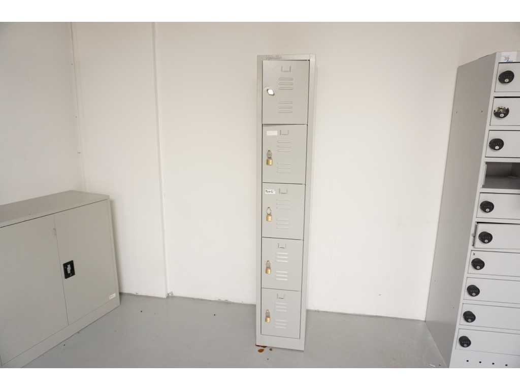 Manutan - Locker cabinet