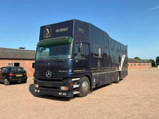 2003 Mercedes-Benz Actros Horse truck