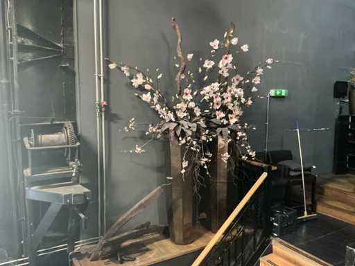 Bloempot met bloemen