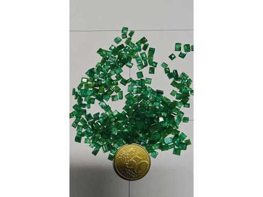 311 Natural Emeralds – Square Shape – 102.11 Cts – Wholesale Parcel