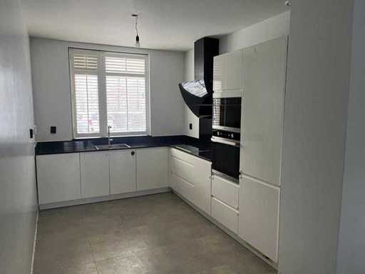 Kitchen with Bauknecht appliances