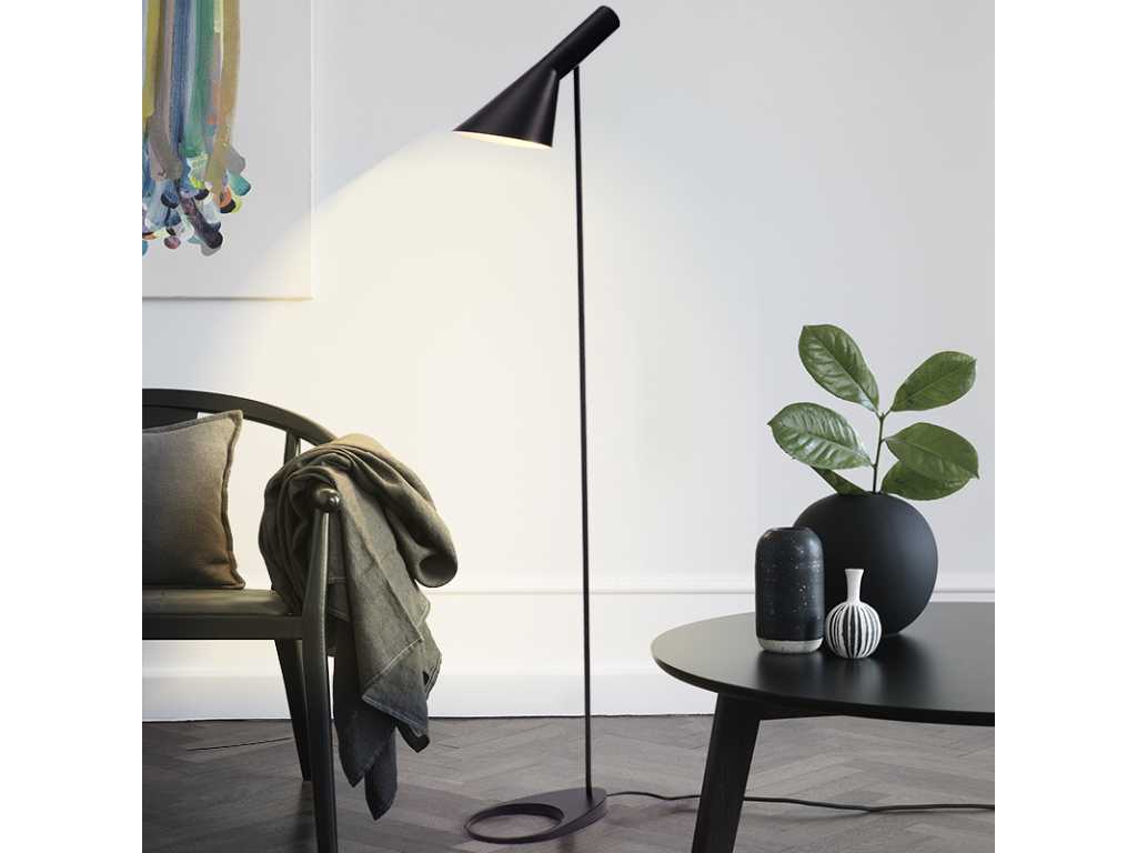 1x Design floor lamp
