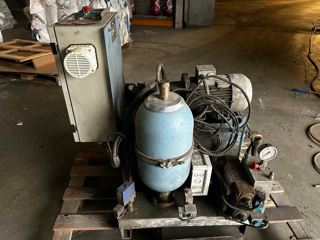 BD plast - Hydraulic power unit for filter changer - 2008