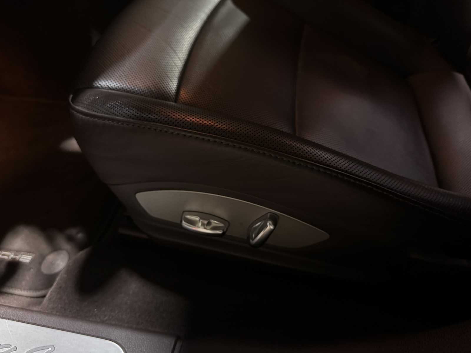 Porsche Panamera 3.6 V6 4WD 300pk 2012, G-397-TZ