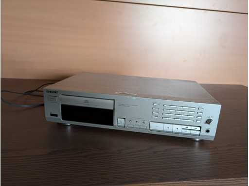 CD- und Plattenspieler