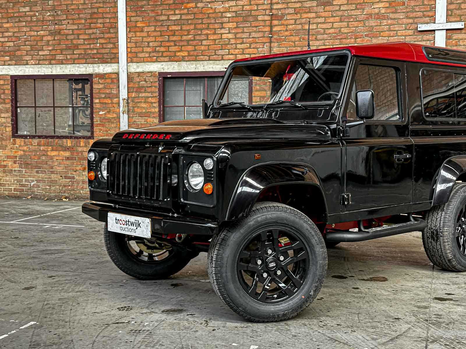 Land Rover Defender 90 V8 LS3-Motor 430pk 1996