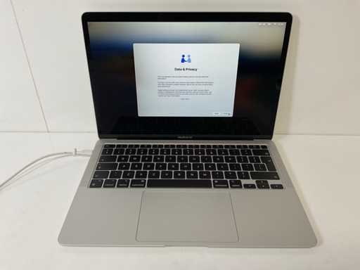 Apple MacBook Air 13", Apple M1, 8GB RAM, 256GB NVMe Laptop