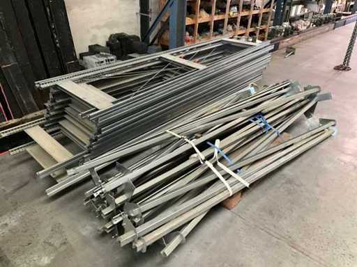 Rack magazzino con traverse circa 42 metri