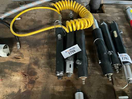 Vari utensili pneumatici (3x)