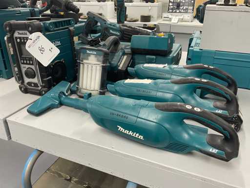 Makita Battery Tool Set