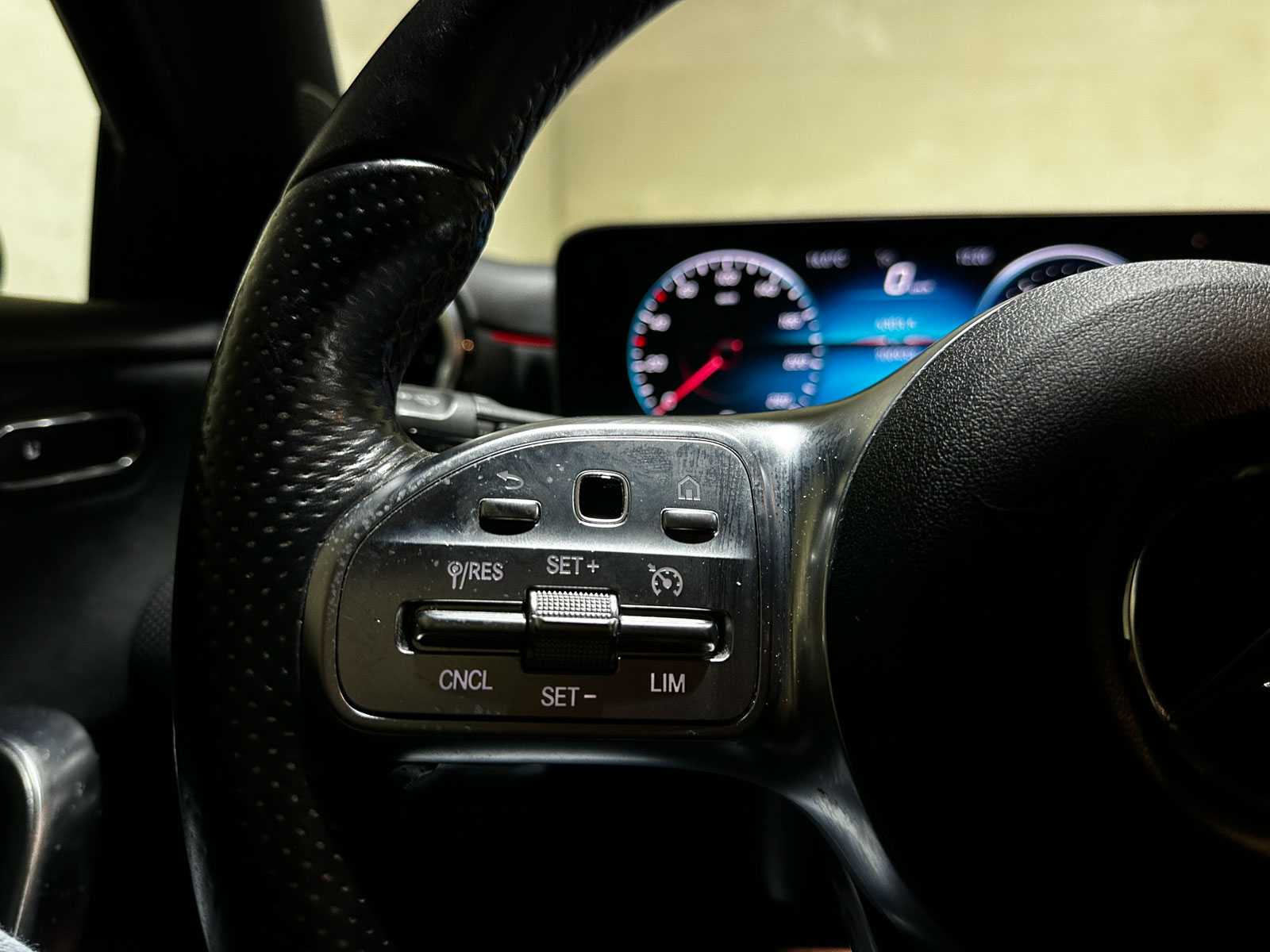 Mercedes-Benz A200 Business Solution AMG A-klasse 163pk 2019 (Origineel-NL), XH-436-L