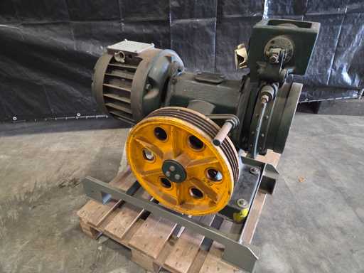 Electric motor