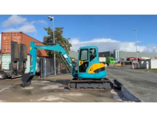 b5c3c1cd-67df-4a95-8705-3fe7b79564da.mp4