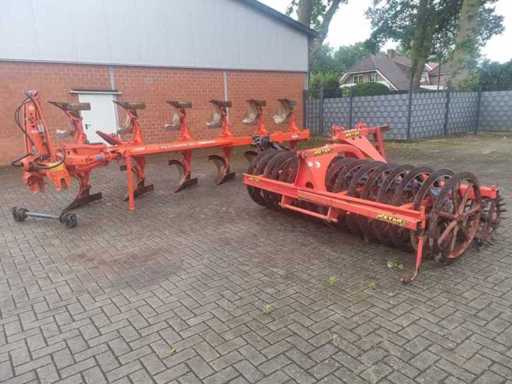 2018 Kuhn Multi-Master 153 + Meyer WP16/4 Packer / Hoe (Année 2015)