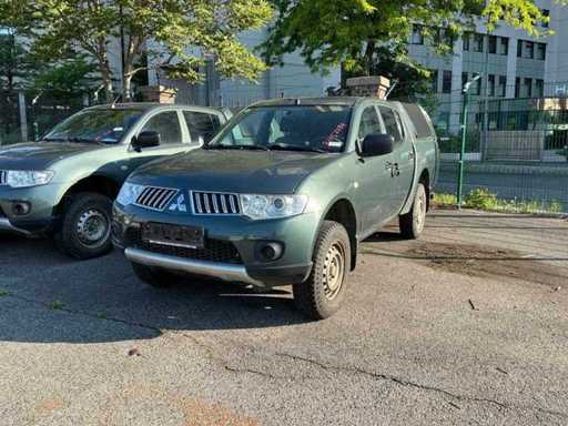 2014 Mitsubishi L200