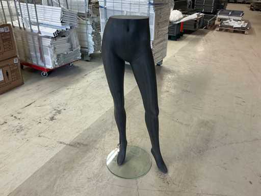 Hans Boodt – nogi manekina (3x)