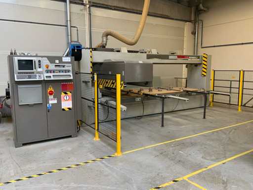 1992 Morbidelli U550 3-axis machining center