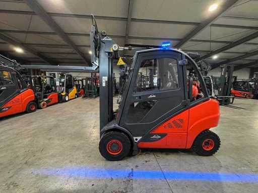Serviciu 2019+UVV 07/2027 Linde H30T 3.000kg 3.+4. Furci telescopice cu supape 235cm AC Aer condiționat Stivuitor pe gaz 16.272 ore