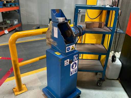 Grinding machine