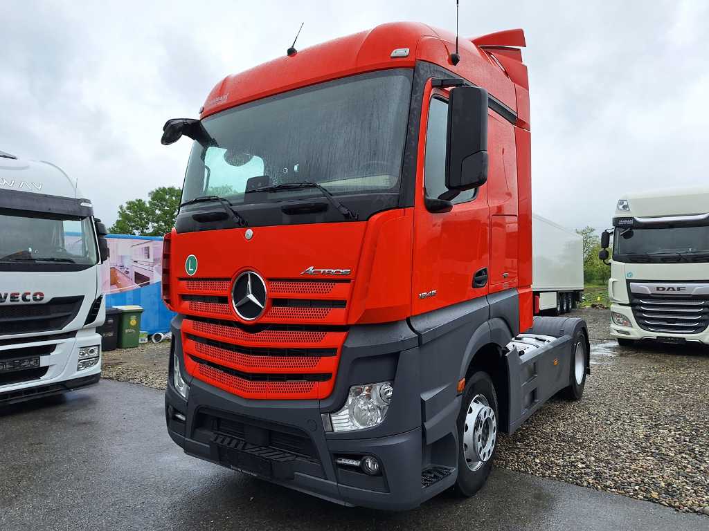 2018 - Mercedes-Benz - Actros 1845 LS - Vrachtwagen
