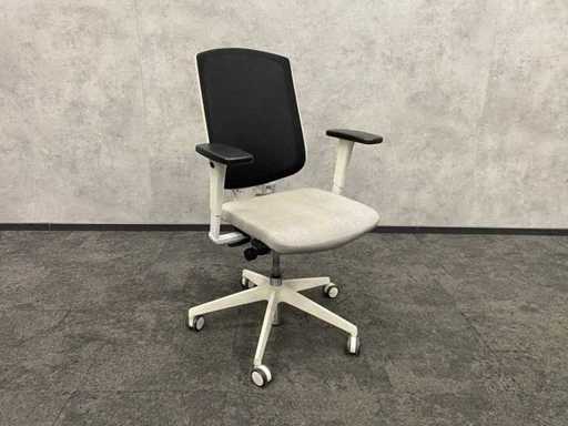 Senator – ergonomischer Bürostuhl