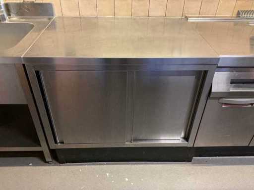 Armadio per porta scorrevole