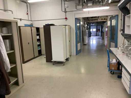 Batch of cabinets (12x)