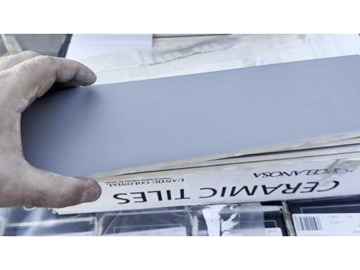 SZU%25CC%2588RKE%2520KICSI%2520TILE.mp4