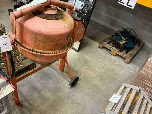 Altrad V12/Ecomix Concrete Mixer