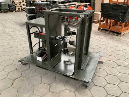 Banden de-en montageapparaat