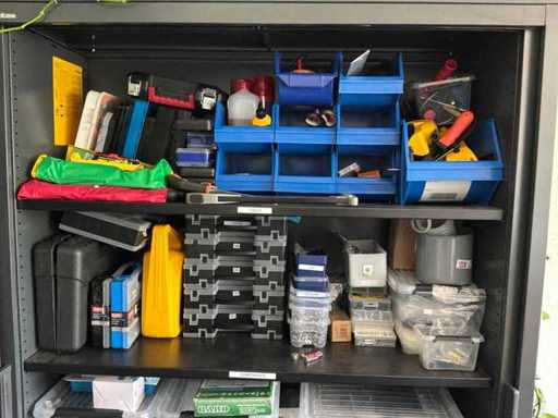 Partij gereedschap, bevestigingsmaterialen en opbergmiddelen