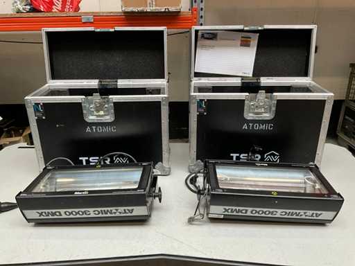 Martin Atomic 3000 DMX stroboscoop (2x)