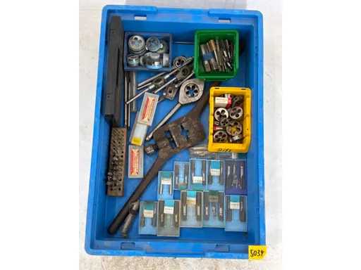 Verschillende schroefsnijders en knipklemmen