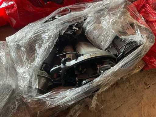 Miscellaneous parts - Engine blocks - Outboard motor parts