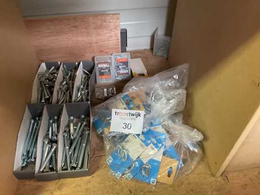 1 Charge Befestigungselemente