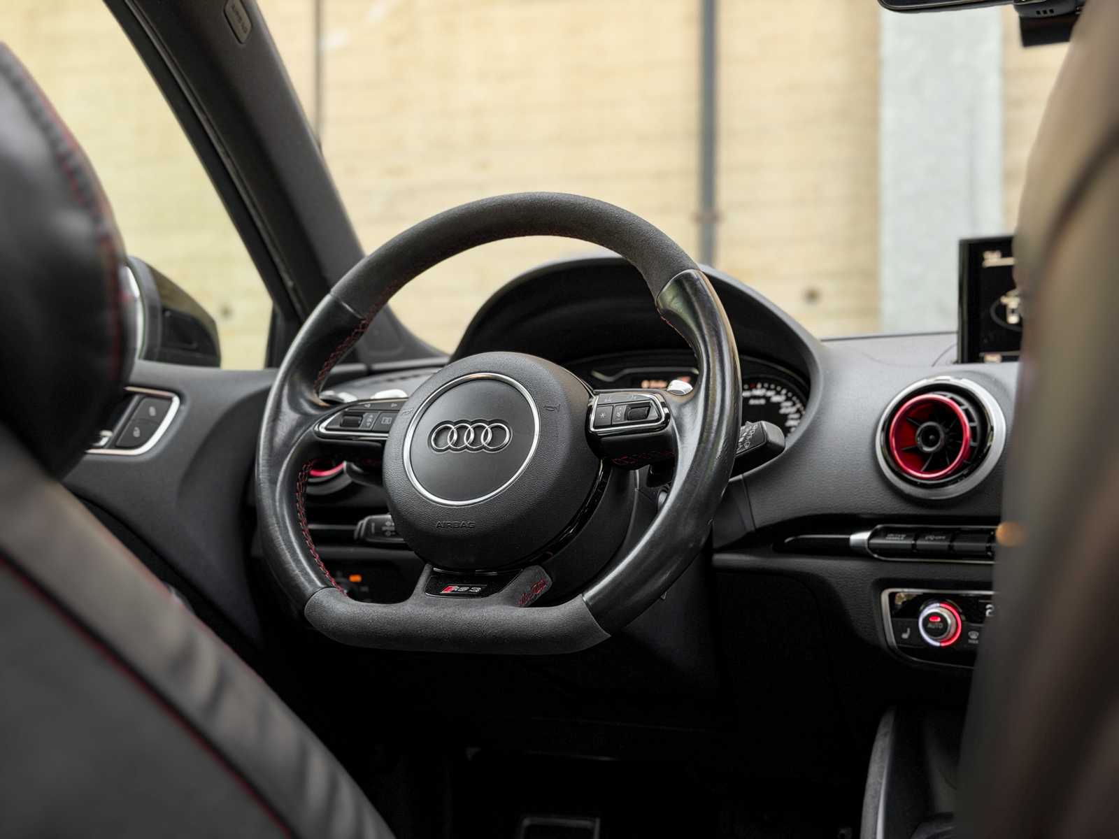 Audi RS3 Sportback 2.5 TFSI Quattro Pro Line Plus 367pk 2015, RG-769-N