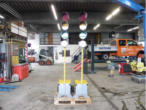 NISSEN LZA 500-LED traffic light system