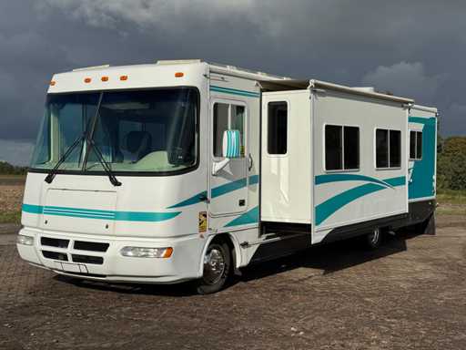 2002 Damon Daybreak 3270DL A Class USA Motorhome