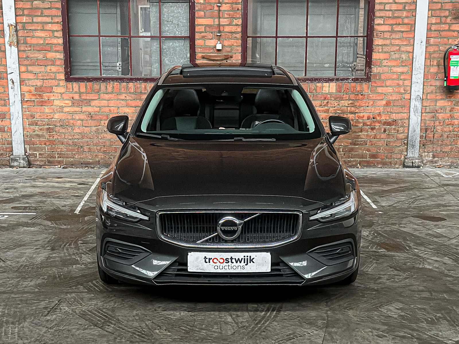Volvo V60 2.0 T4 Moment.Pro 188 PS 2019, ZP-740-L