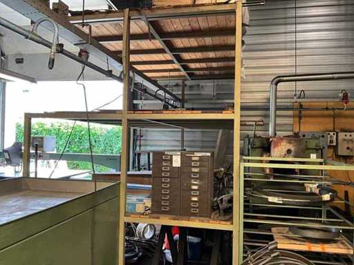 Stock shelving