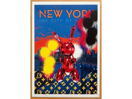 DEATH NYC: Vuitton Koons Dog in NY