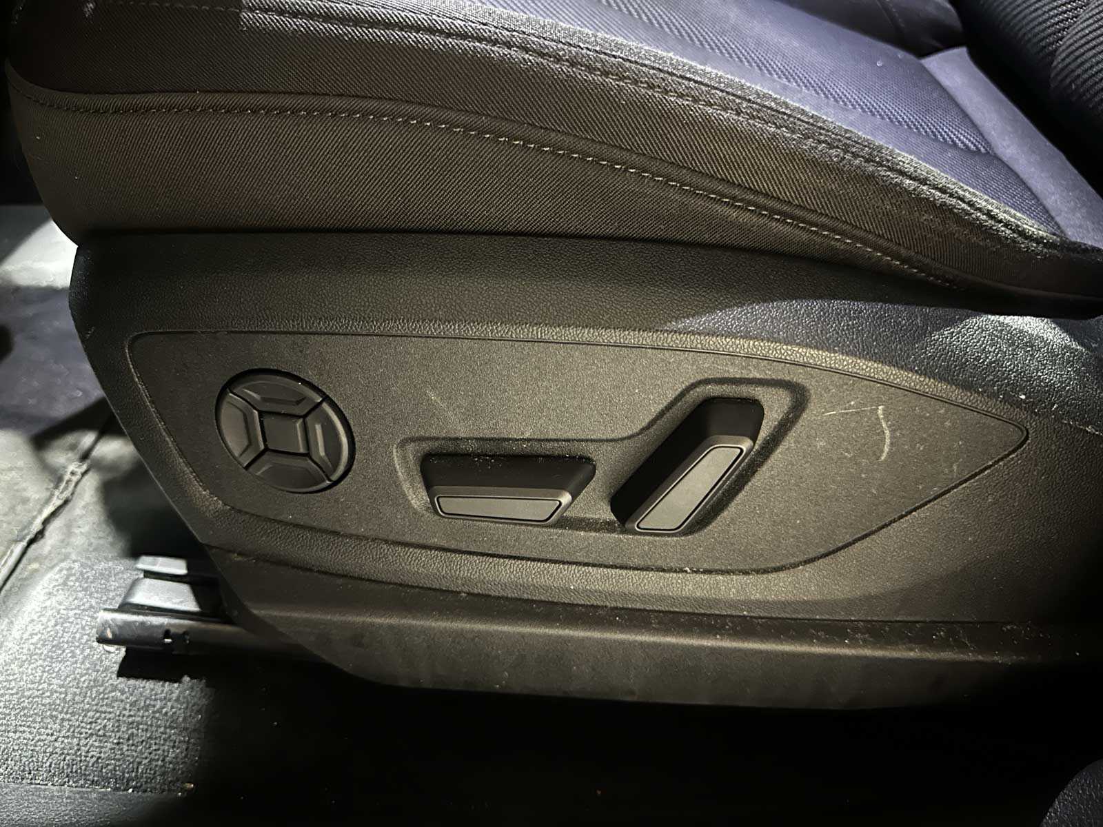 Audi e-tron 50 Quattro Business Edition 313pk 2020 (Origineel-NL), J-761-NS