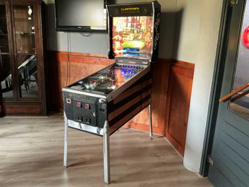 Gottlieb Bad Girls Flipperkast freeplay