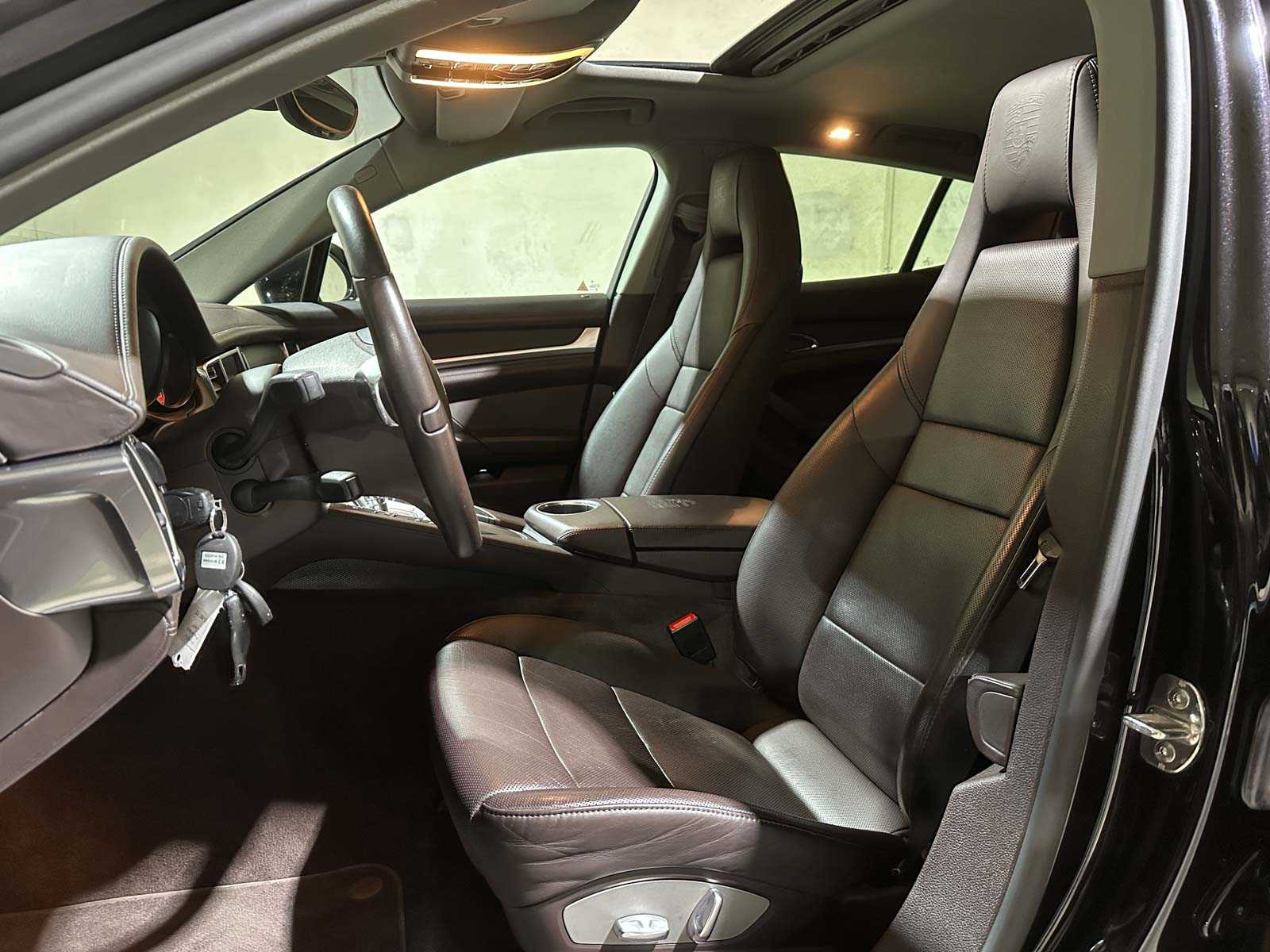 Porsche Panamera 3.6 V6 4WD 300pk 2012, G-397-TZ