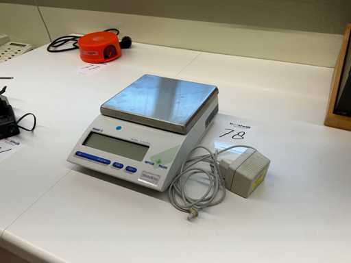 Mettler Toledo PB8001-C Weighing Scale