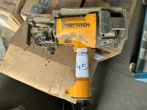 Bostitch pneumatische spijkermachine