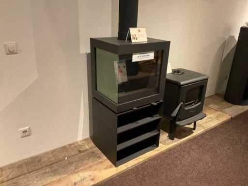 Dik Geurts Bora Eckwürfel Freistehender Holzofen