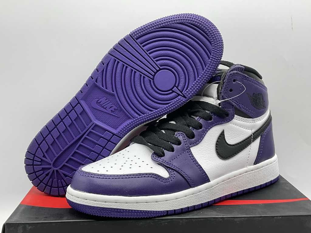 Nike Air Jordan 1 Retro High OG Court Purple White Sneakers 36