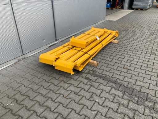 aanrijdbeveiliging 4x2500mm & 1x1100mm
