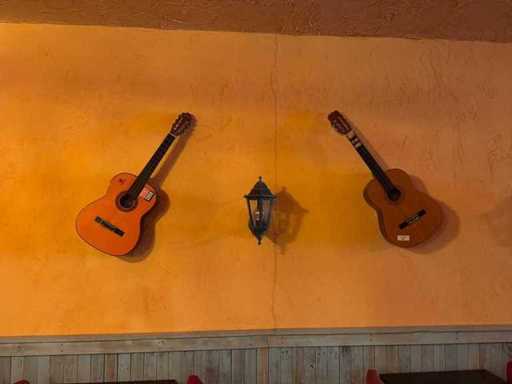 Party decoration instruments (screwed on)